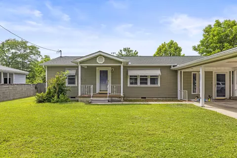 3 Walker Ave, Fort Oglethorpe, GA 30742