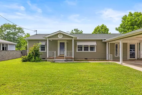 3 Walker Ave, Fort Oglethorpe, GA 30742