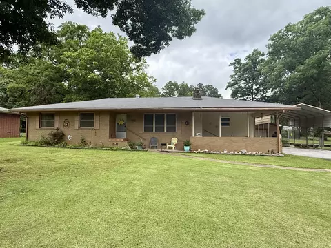 720 Fricks Ln, Rossville, GA 30741