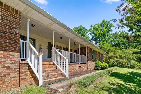 1653 Clearview Dr, Ringgold, GA 30736