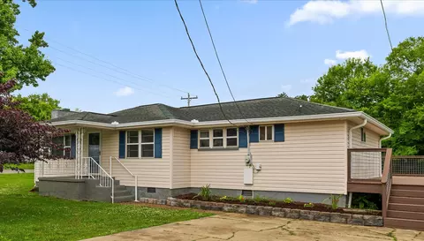 53 Ann Dr, Rossville, GA 30741