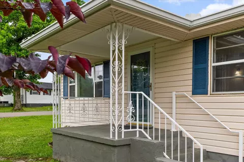 53 Ann Dr, Rossville, GA 30741
