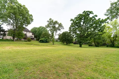 2627 Enclave Bay Dr, Chattanooga, TN 37415