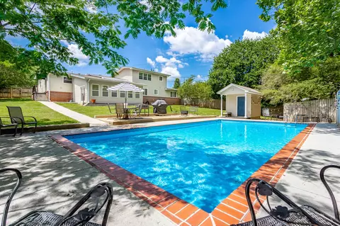 1834 Skyline Dr, Chattanooga, TN 37421