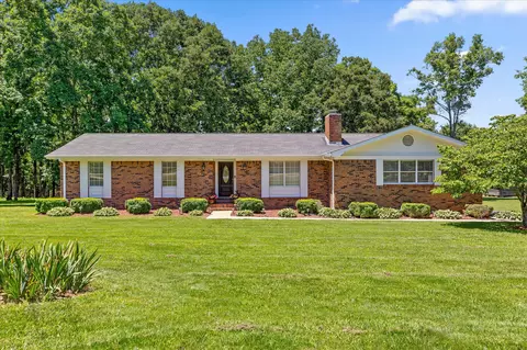 445 Brow Rd, Trenton, GA 30752