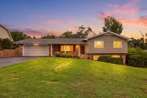 4524 Sherry Ln, Hixson, TN 37343