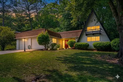1230 Valencia Dr, Dalton, GA 30720