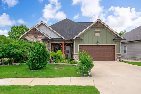 8459 Cherrybark Ln #87, Ooltewah, TN 37363