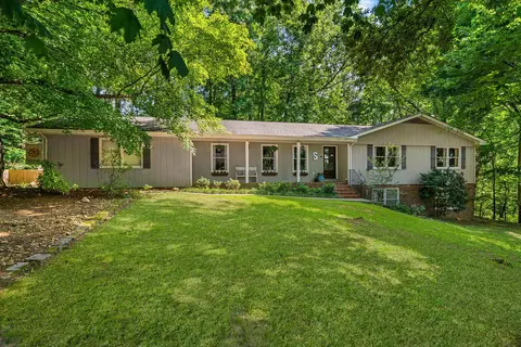 2903 Hickory Ln, Rocky Face, GA 30740