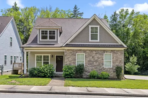 9692 Bill Reed Rd, Ooltewah, TN 37363