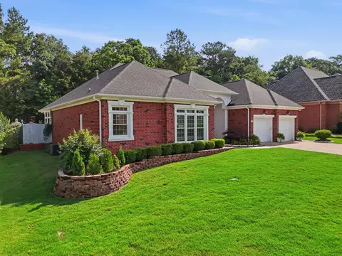 8107 Gatehouse Xing, Chattanooga, TN 37421
