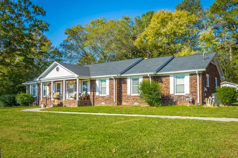 34 N Lewis St, Summerville, GA 30747