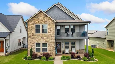 415 Tuscany Village Dr, Ringgold, GA 30736