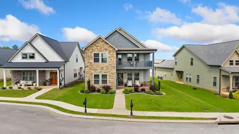 415 Tuscany Village Dr, Ringgold, GA 30736
