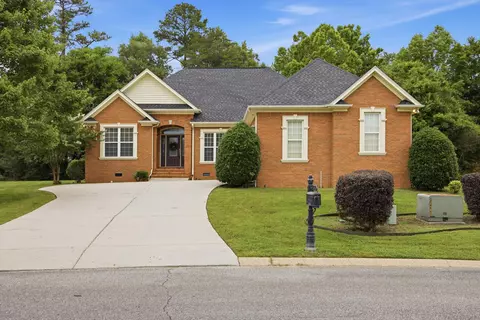 Exterior - 8561 Keystone Cir, Chattanooga, TN 37421 photo 2 of 8