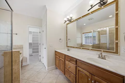 Bath - 8561 Keystone Cir, Chattanooga, TN 37421 photo 1 of 6