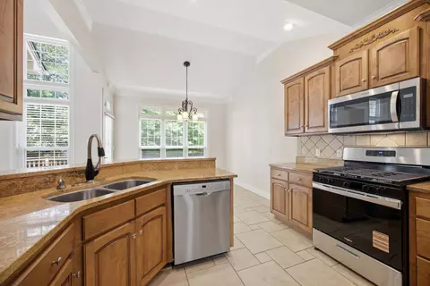 Kitchen - 8561 Keystone Cir, Chattanooga, TN 37421 photo 1 of 4