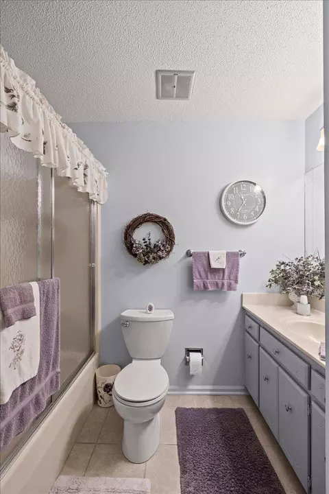 Bath - 157 Pine St, Ringgold, GA 30736 photo 1 of 3
