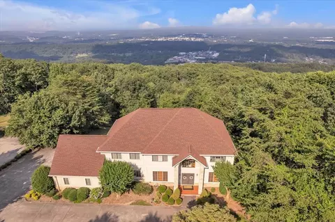 815 Battlefield Park Dr, Dalton, GA 30720