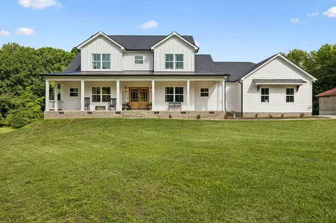 6949 Sawyer Rd, Signal Mountain, TN 37377