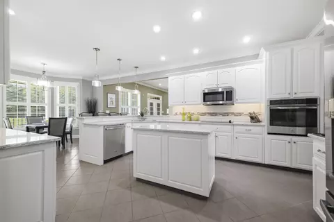 Kitchen - 710 Farmbrook Dr, Rocky Face, GA 30740 photo 5 of 7