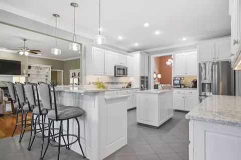 Kitchen - 710 Farmbrook Dr, Rocky Face, GA 30740 photo 3 of 7