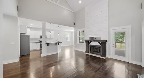 Living - 1882 Crabtree Rd, Hixson, TN 37343 photo 3 of 3