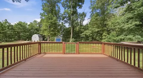 Exterior - 1882 Crabtree Rd, Hixson, TN 37343 photo 2 of 2