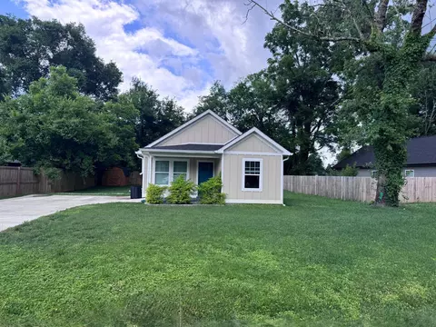 107 Shearer Dr, Rossville, GA 30741