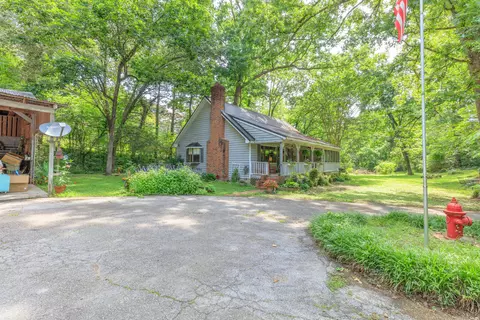 Exterior - 9527 E Brainerd Rd, Chattanooga, TN 37421 photo 9 of 17