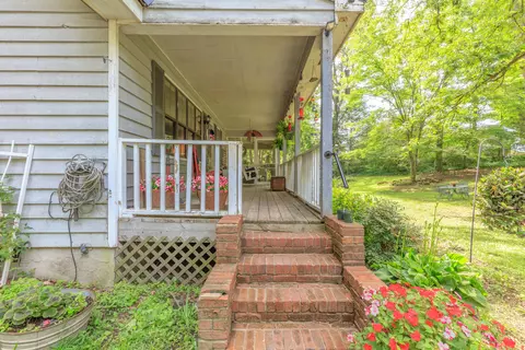 Exterior - 9527 E Brainerd Rd, Chattanooga, TN 37421 photo 13 of 17
