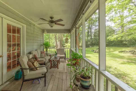 Exterior - 9527 E Brainerd Rd, Chattanooga, TN 37421 photo 16 of 17
