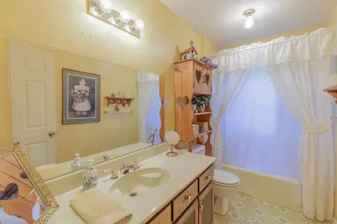 Bath - 9527 E Brainerd Rd, Chattanooga, TN 37421 photo 2 of 2