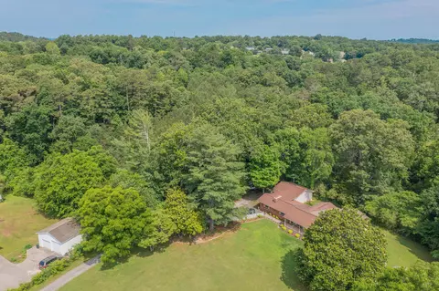 View/Area - 9527 E Brainerd Rd, Chattanooga, TN 37421 photo 10 of 13