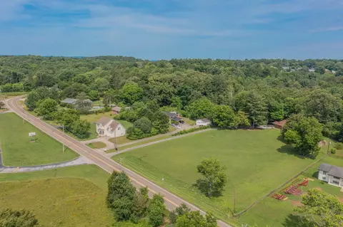 View/Area - 9527 E Brainerd Rd, Chattanooga, TN 37421 photo 1 of 13