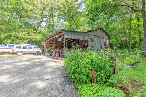 Exterior - 9527 E Brainerd Rd, Chattanooga, TN 37421 photo 11 of 17