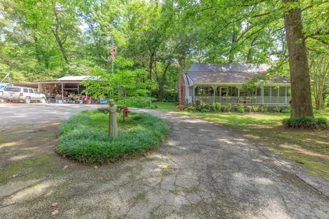 Exterior - 9527 E Brainerd Rd, Chattanooga, TN 37421 photo 10 of 17