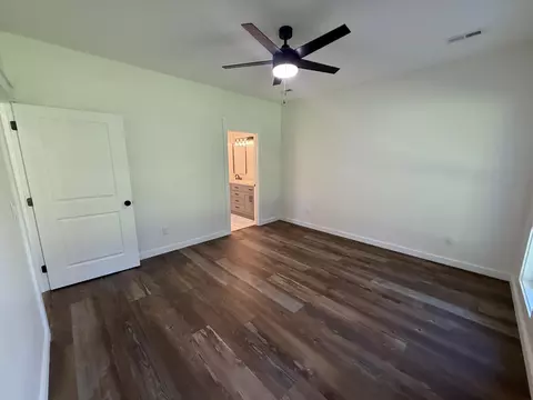 Bedroom - 400 E 5th St, Stevenson, AL 35772 photo 2 of 8