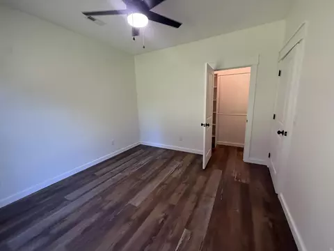 Bedroom - 400 E 5th St, Stevenson, AL 35772 photo 5 of 8