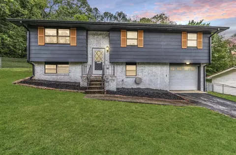 178 Melody Ln, Ringgold, GA 30736