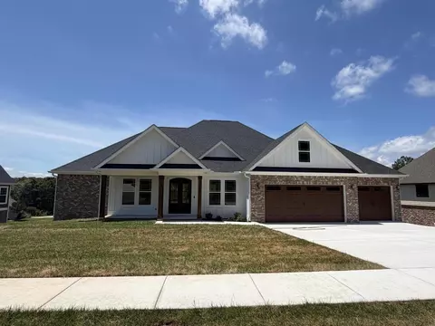 167 Hidden Hills Dr, Chickamauga, GA 30707