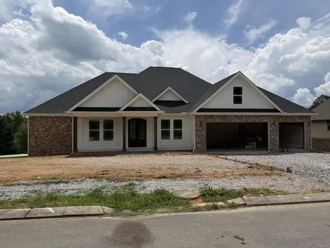 167 Hidden Hills Dr, Chickamauga, GA 30707