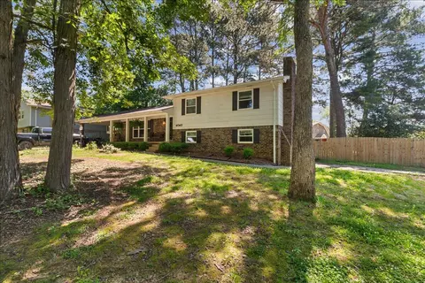 4040 Tomahawk Cir NW, Cleveland, TN 37312