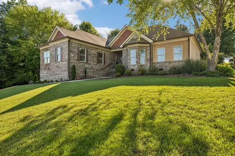 3579 Hawks Creek Dr, Apison, TN 37302