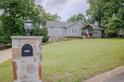 8514 River Cove Dr, Harrison, TN 37341