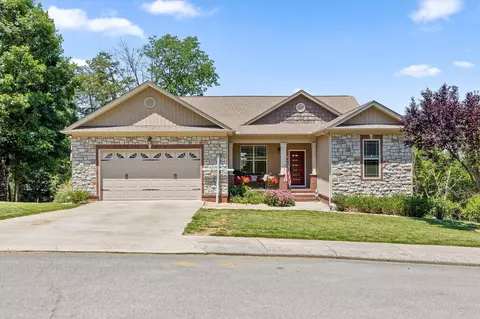 9083 Sunridge Dr, Ooltewah, TN 37363
