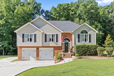 105 Creekside Dr, Dalton, GA 30720