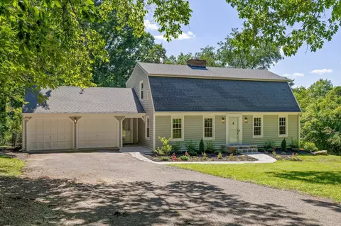 117 Grayson Rd, Signal Mountain, TN 37377