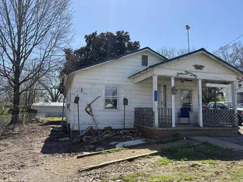 1108 Glentana St, Rossville, GA 30741