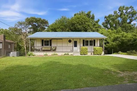 45 Redd Rd, Rossville, GA 30741